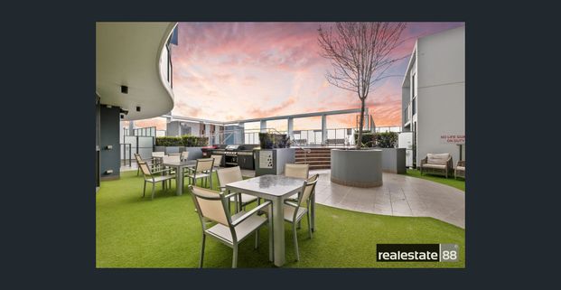 ENTERTAINER'S DELIGHT! - Photo 1