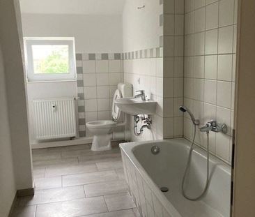 ** Dachgeschosswohnung mit moderner Einbauküch ** - Photo 4