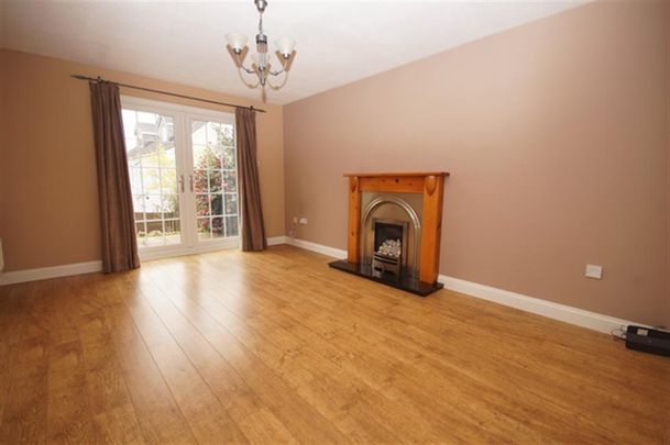 36 Tyle'r Hendy, Miskin, Pontyclun - Photo 1