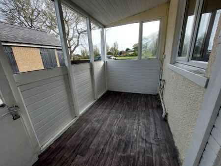 3 bedroom semi-detached house to rent - Photo 5