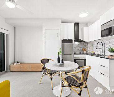 Modern One Bedroom Apartment in Prime Location - Photo 4