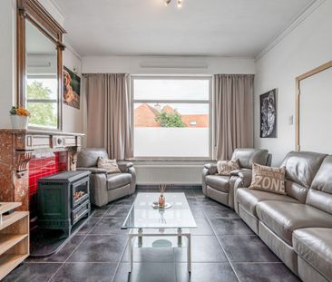Instapklare woning met zonnepanelen en uitweg via achterliggende ru... - Photo 1