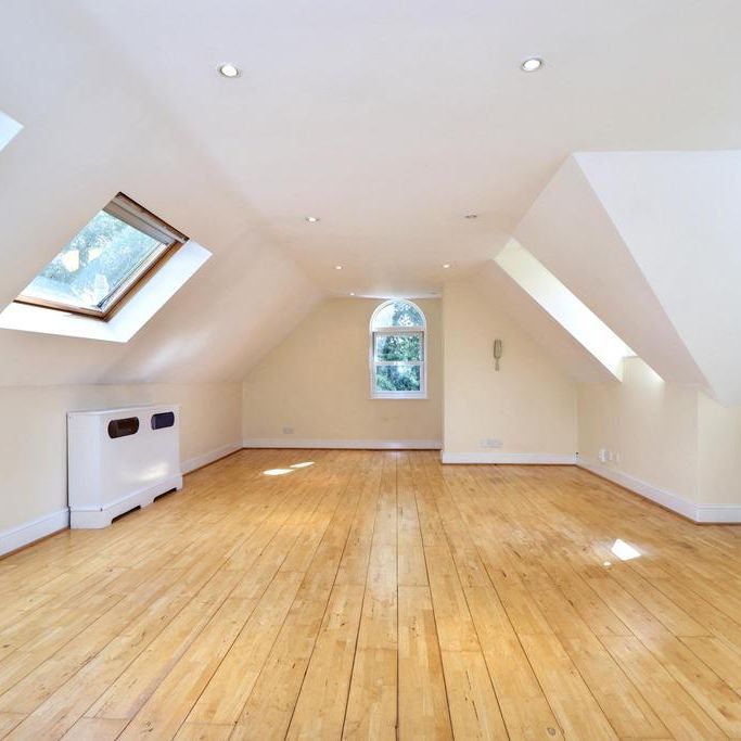 2 bedroom penthouse to rent - Photo 1