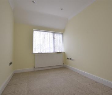 3 bedroom detached house to rent - Photo 3