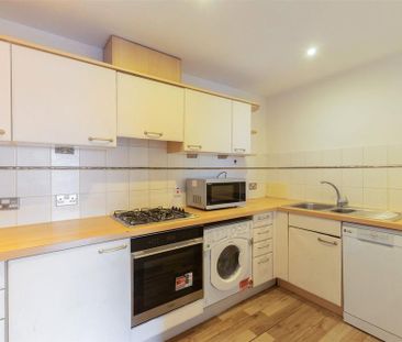 2 bedroom apartment to rent - Photo 6