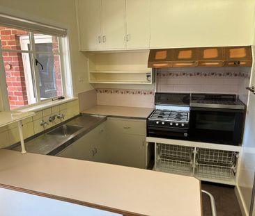 'Premiere Location' - For Lease - Photo 5