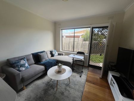 5/113 Crookston Road, Reservoir, VIC 3073 - Photo 2