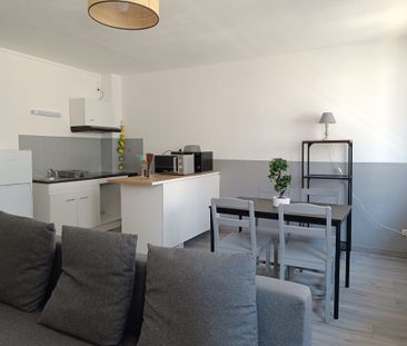 Location Appartement 2 pièces 39m² NARBONNE 11100 - Photo 4
