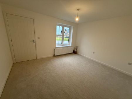 3 bedroom end of terrace house to rent - Photo 2