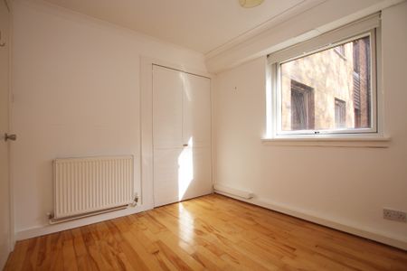 Killermont View, Bearsden, Glasgow - Photo 2