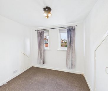 3 bedroom end of terrace house to rent - Photo 6