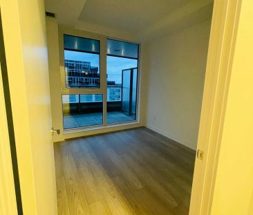 1007 The Queensway #628 - Photo 4