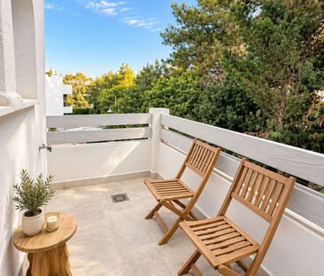 Townhouse in El Paraiso - Photo 2