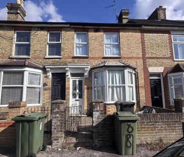 2 bedroom terraced house to rent - Photo 4