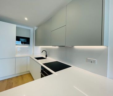 1 Bed Flat, Hive House, TW8 - Photo 6