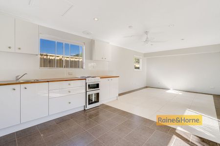 42a Watkin Avenue, Umina Beach, NSW 2257 - Photo 2