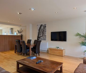 2 bedroom flat to rent - Photo 6