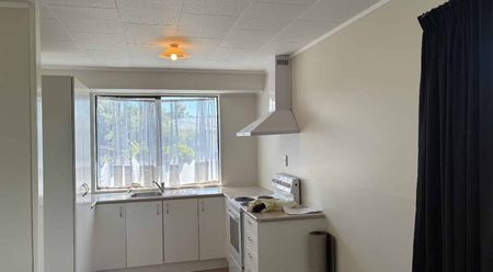 Lovely Family Home - Photo 2