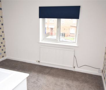 Acre Road, Middleton, Leeds, LS10 - Photo 3