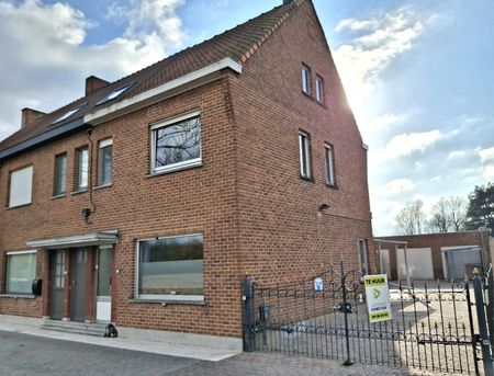 GEZELLIGE GEZINSWONING MET STADSTUINTJE IN HARTJE DEINZE - Foto 3