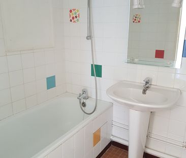 Location Appartement 51m² VANDOEUVRE LES NANCY 54500 - Photo 3