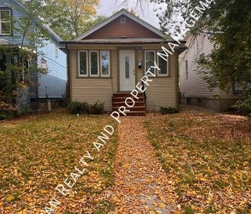 2 Bed 1 Bath full house with fenced yard - Photo 1