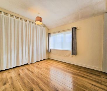 2 bedroom end of terrace house to rent - Photo 2