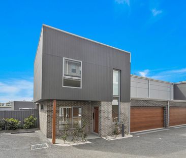 LUXURIOUS CITY TOWNHOUSE - Photo 3