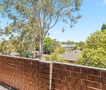 Freshly updated and ready to move in! - Photo 5