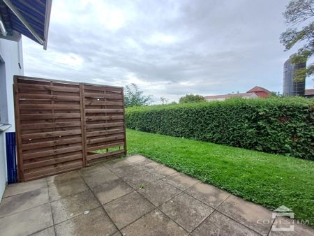 Au rez-de-chaussée et avec terrasse, joli appartement de 1.5 pièces - Photo 4