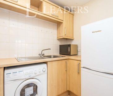 1 bedroom flat to rent - Photo 6