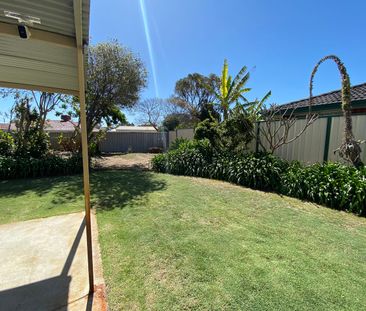 3 Newlyn Way, Coodanup, WA 6210 - Photo 1