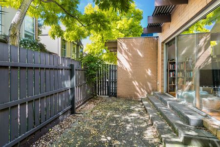 Register to Inspect // Light-Filled Town Residence with Private Courtyards and Secure Parking - Photo 5