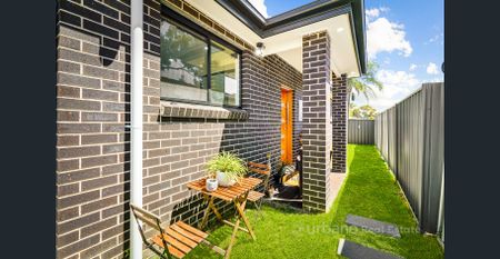 Near New Granny Flat | High Ceiling! - Photo 4