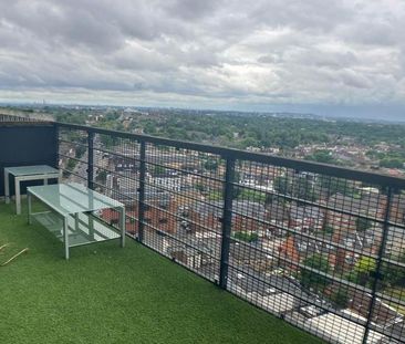 2 bedroom flat to rent - Photo 2