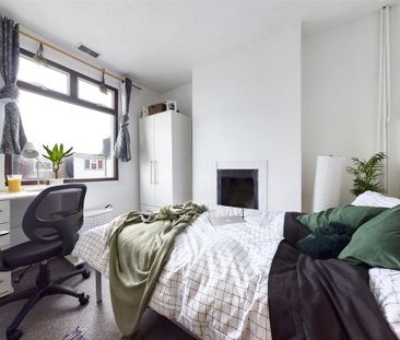 4 bedroom terraced house to rent - Photo 2