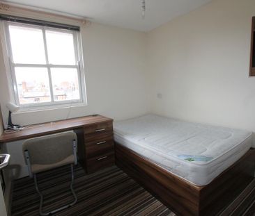 5 bedroom flat to rent - Photo 5