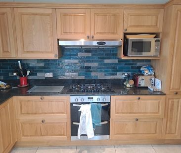 Room in a Shared House, Riffel Road, NW2 - Photo 2