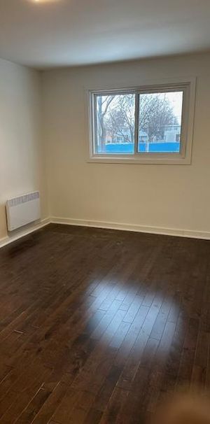 4 1/2 - Montréal (Anjou) - 1 640 $/mois - Photo 1
