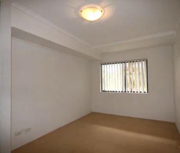 Two bedroom apartment on the main street of Campsie - Photo 2