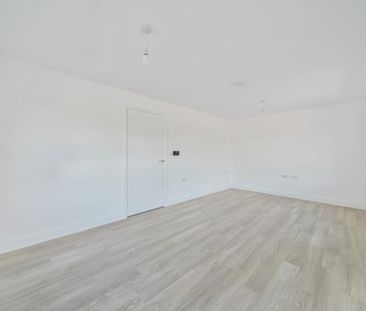 3 bedroom detached house to rent - Photo 6