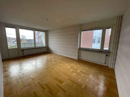 Bokgatan, Vänersborg - Photo 1