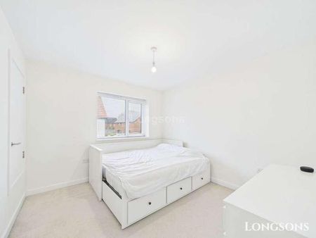 Corncrake Way, Swaffham, PE37 - Photo 2