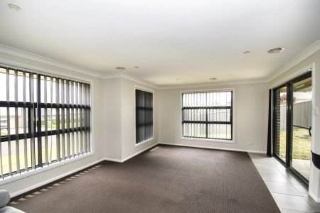 15 Eurawillah Street, Orange. - Photo 4