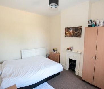 3 Bed Terraced House, Dallow Road, LU1 - Photo 3