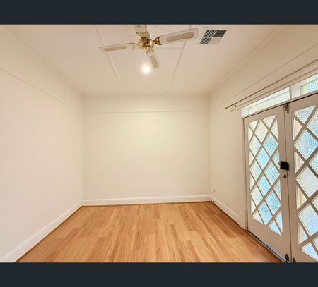 8 Basnett Street, Kurralta Park, SA 5037 - Photo 4