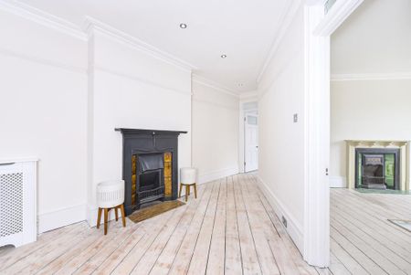 4 bedroom flat to rent - Photo 3