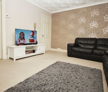 Dagnall Park, London, SE25 5EG - Photo 2