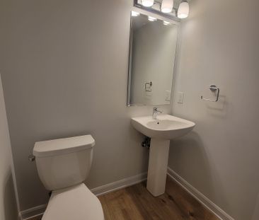 For Lease - 809 Arcadian Private, Kanata, Ontario - Photo 4