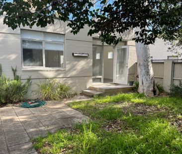 1/59 Fourth St, Beaumaris VIC 3193 - Townhouse For Rent | Domain - Photo 3